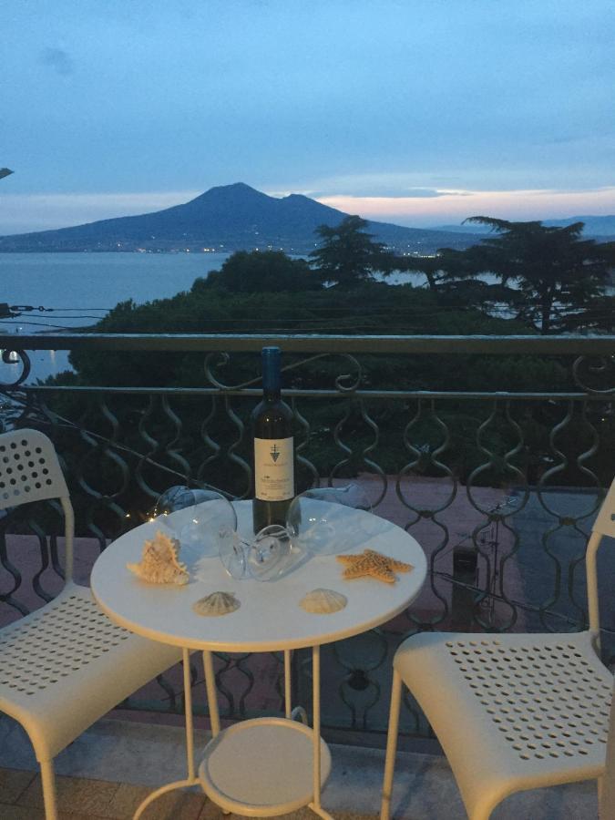 B&B Josephine Sea View Кастеламаре ди Стабия Екстериор снимка